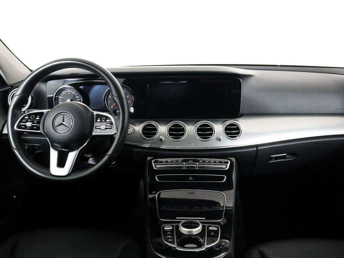 Mercedes-Benz E-Класс с пробегом — 2019 год. Фото: #9