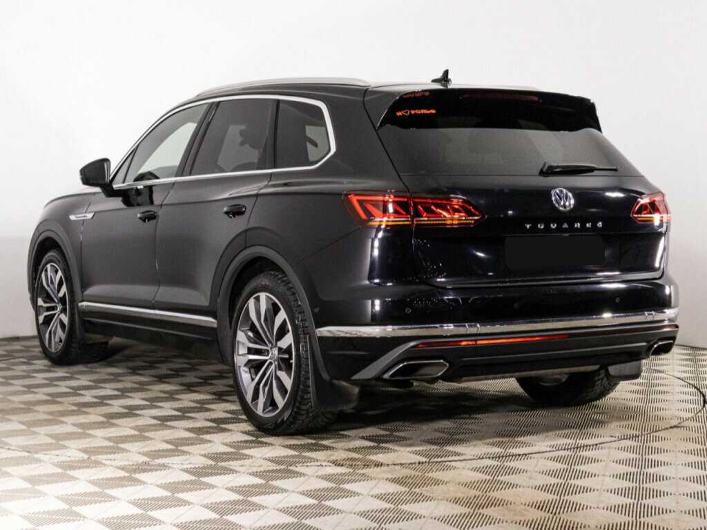 Volkswagen Touareg с пробегом — 2019 год. Фото: #6