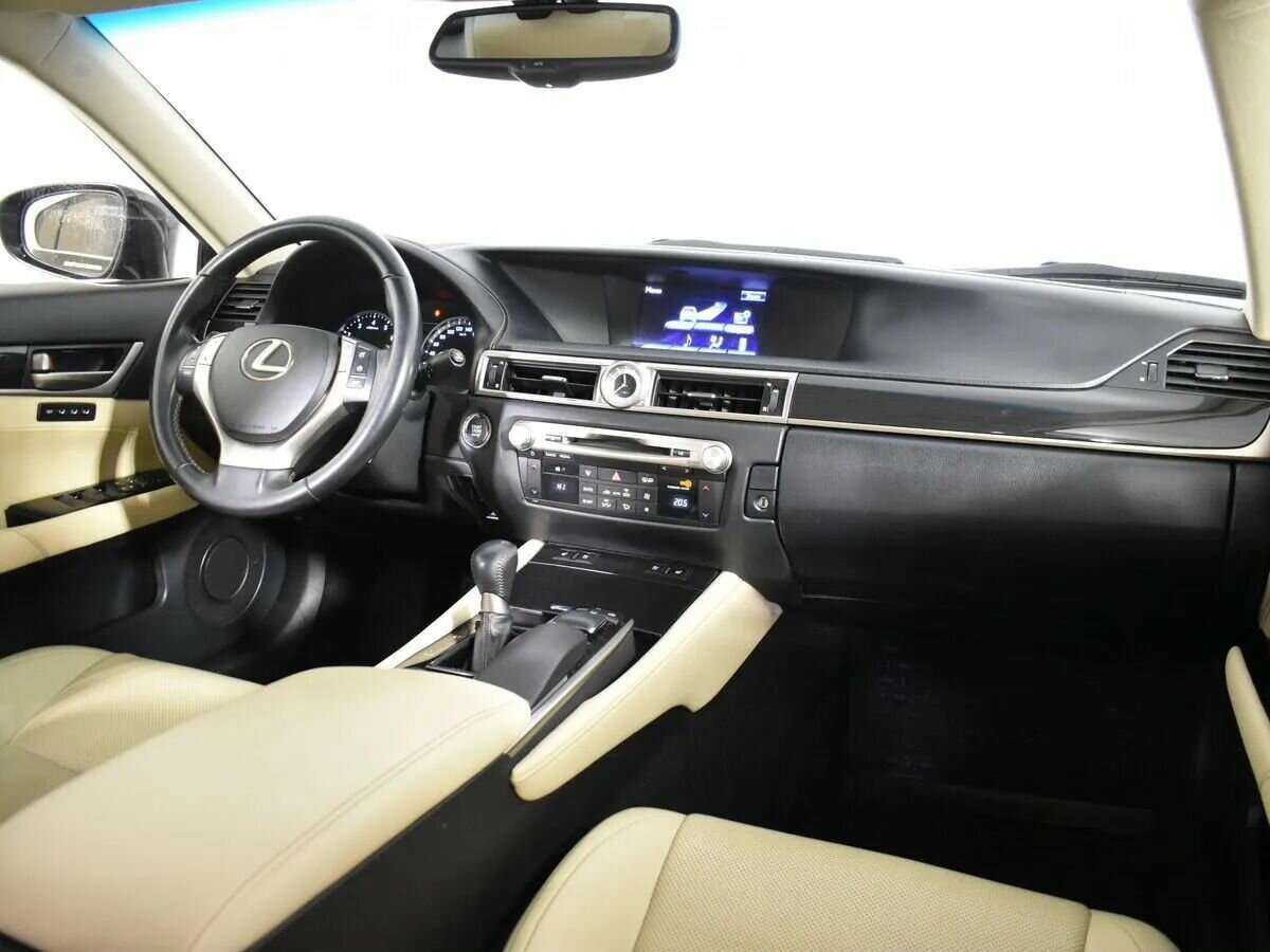 Lexus GS с пробегом — 2012 год. Фото: #16