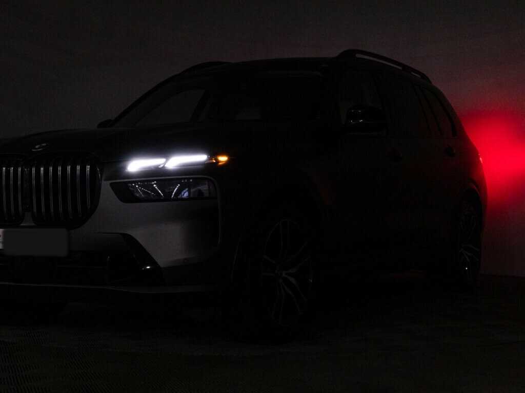 BMW X7 с пробегом — 2022 год. Фото: #31