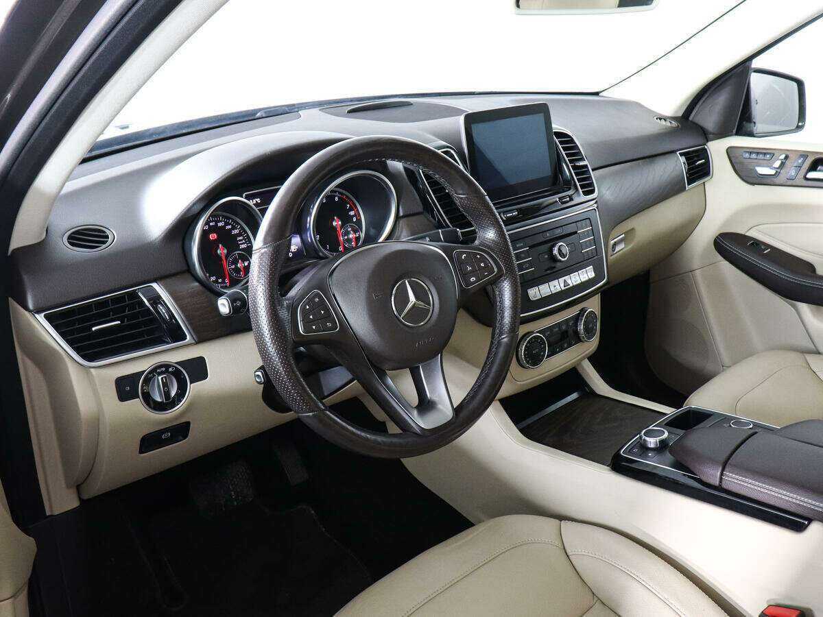Mercedes-Benz GLE с пробегом — 2016 год. Фото: #7
