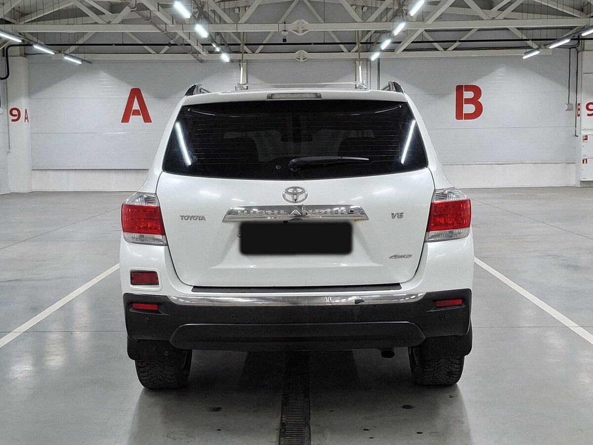Toyota Highlander с пробегом — 2012 год. Фото: #5