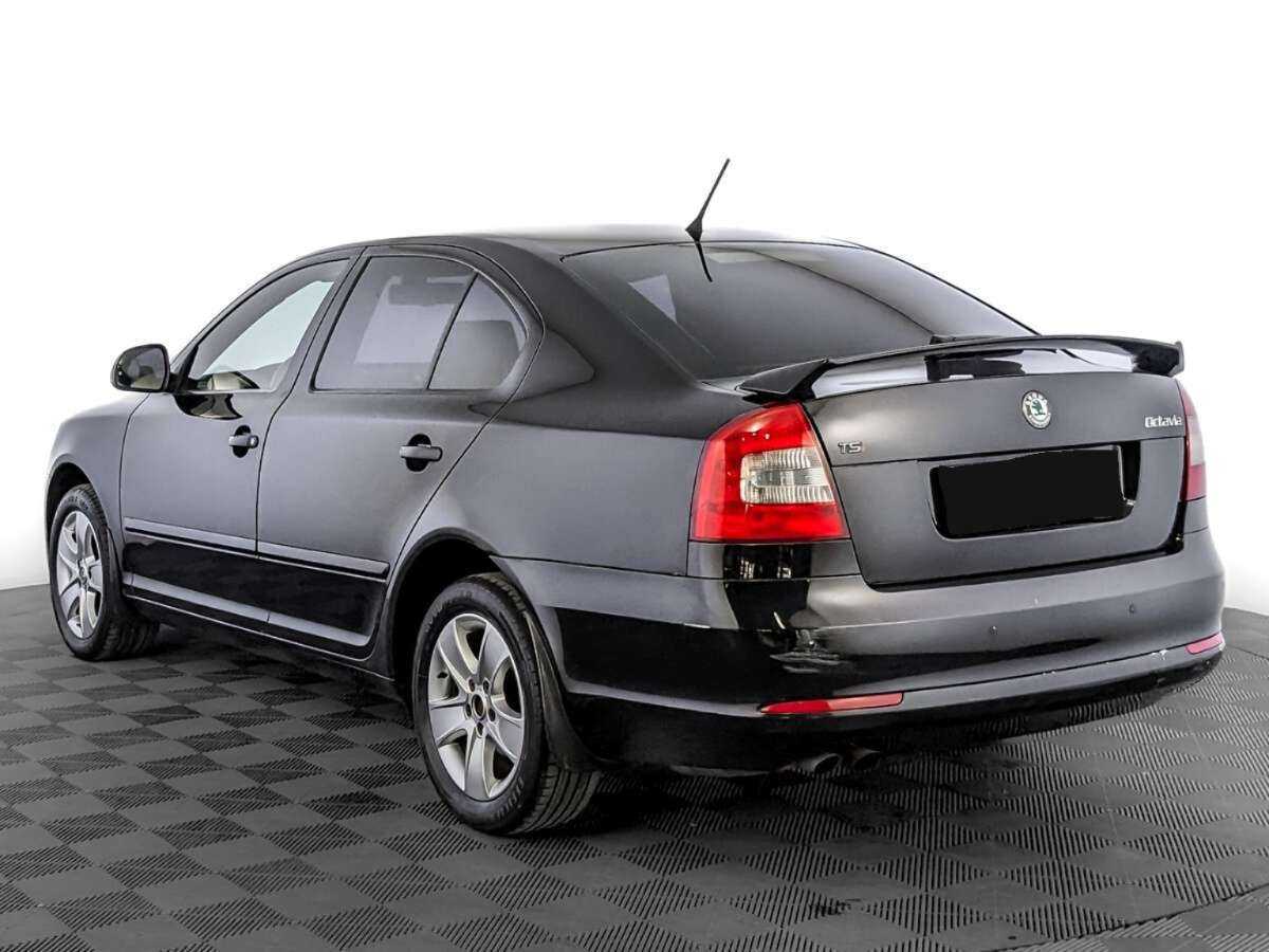 Skoda Octavia с пробегом — 2011 год. Фото: #6