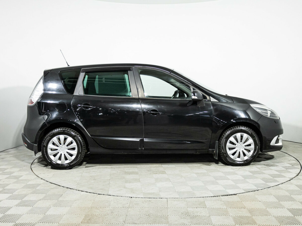 Renault Scenic с пробегом — 2012 год. Фото: #3