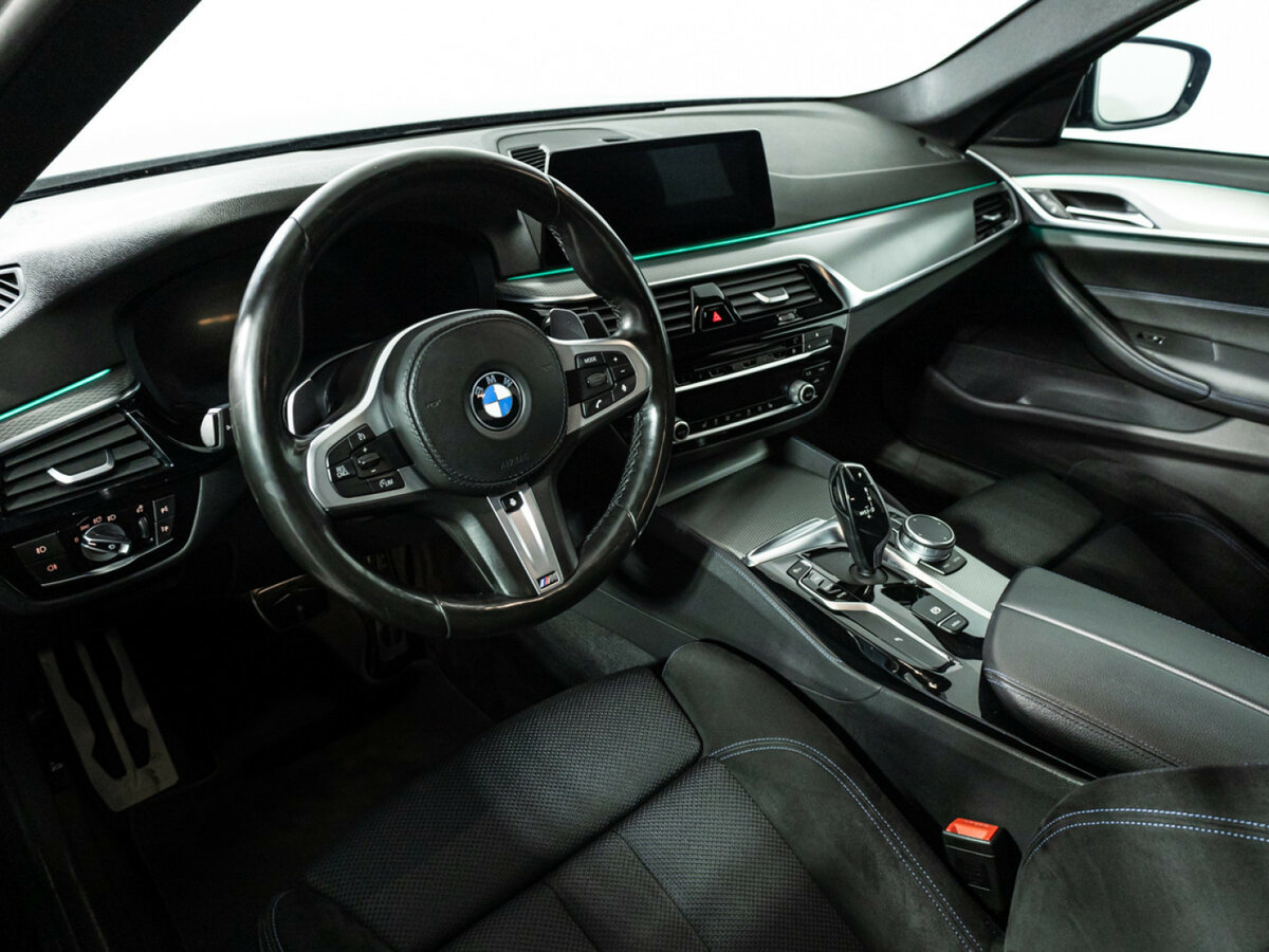 BMW 5 серии с пробегом — 2018 год. Фото: #8