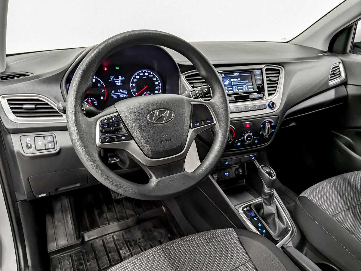 Hyundai Solaris с пробегом — 2021 год. Фото: #15