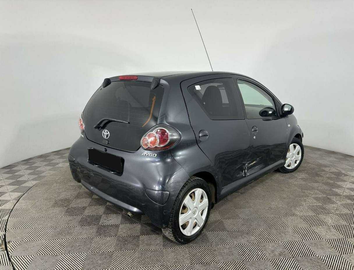 Toyota Aygo с пробегом — 2008 год. Фото: #5