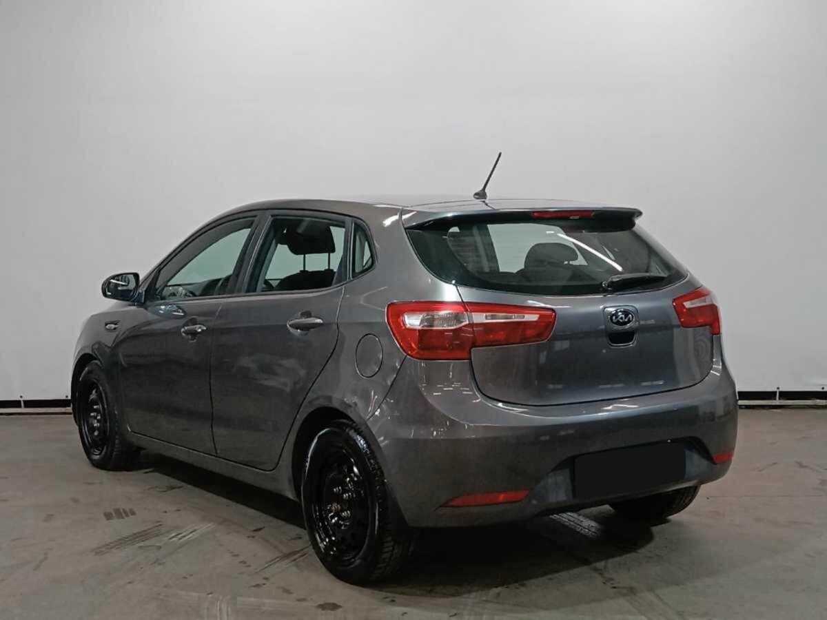 Kia Rio с пробегом — 2015 год. Фото: #6