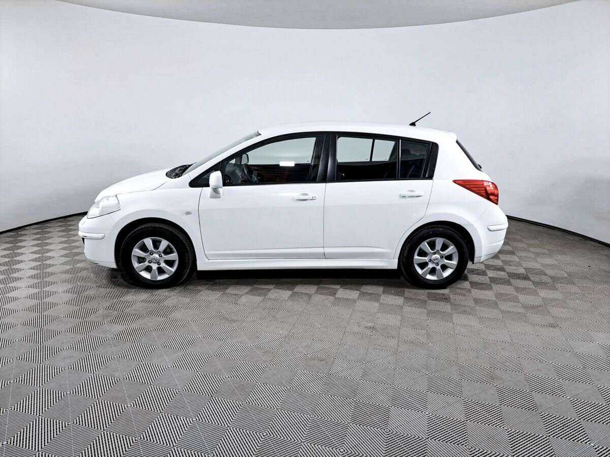 Nissan Tiida с пробегом — 2012 год. Фото: #7