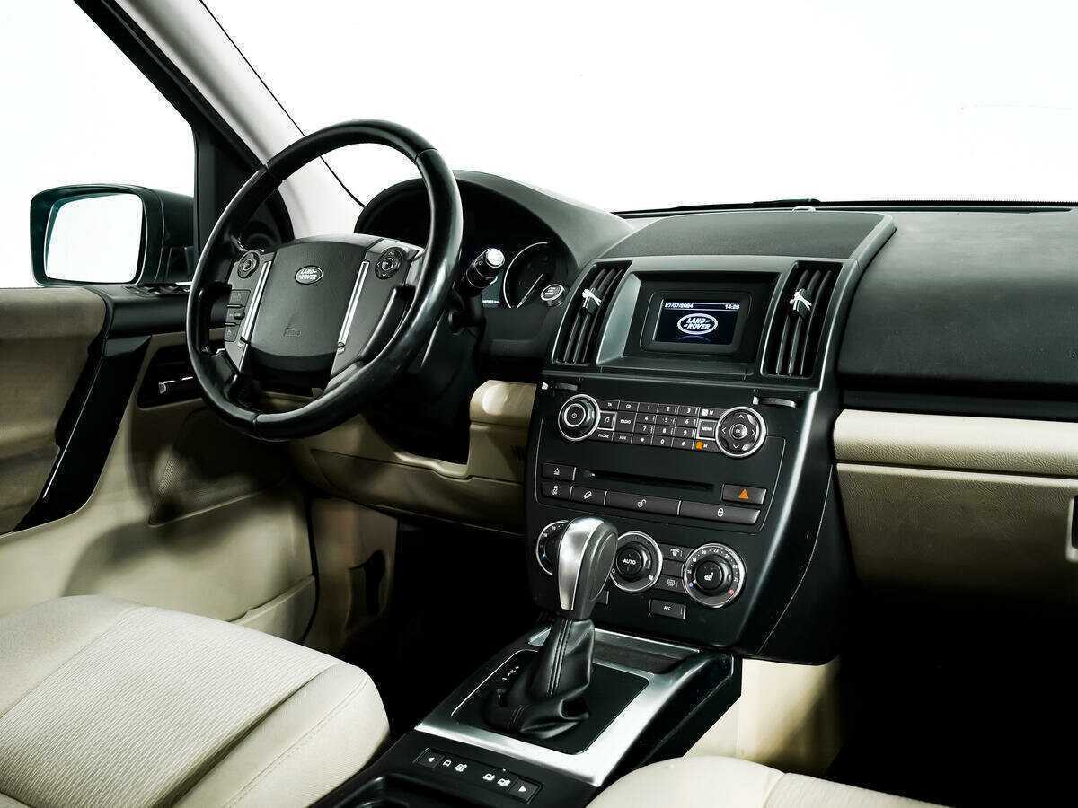 Land Rover Freelander с пробегом — 2013 год. Фото: #8