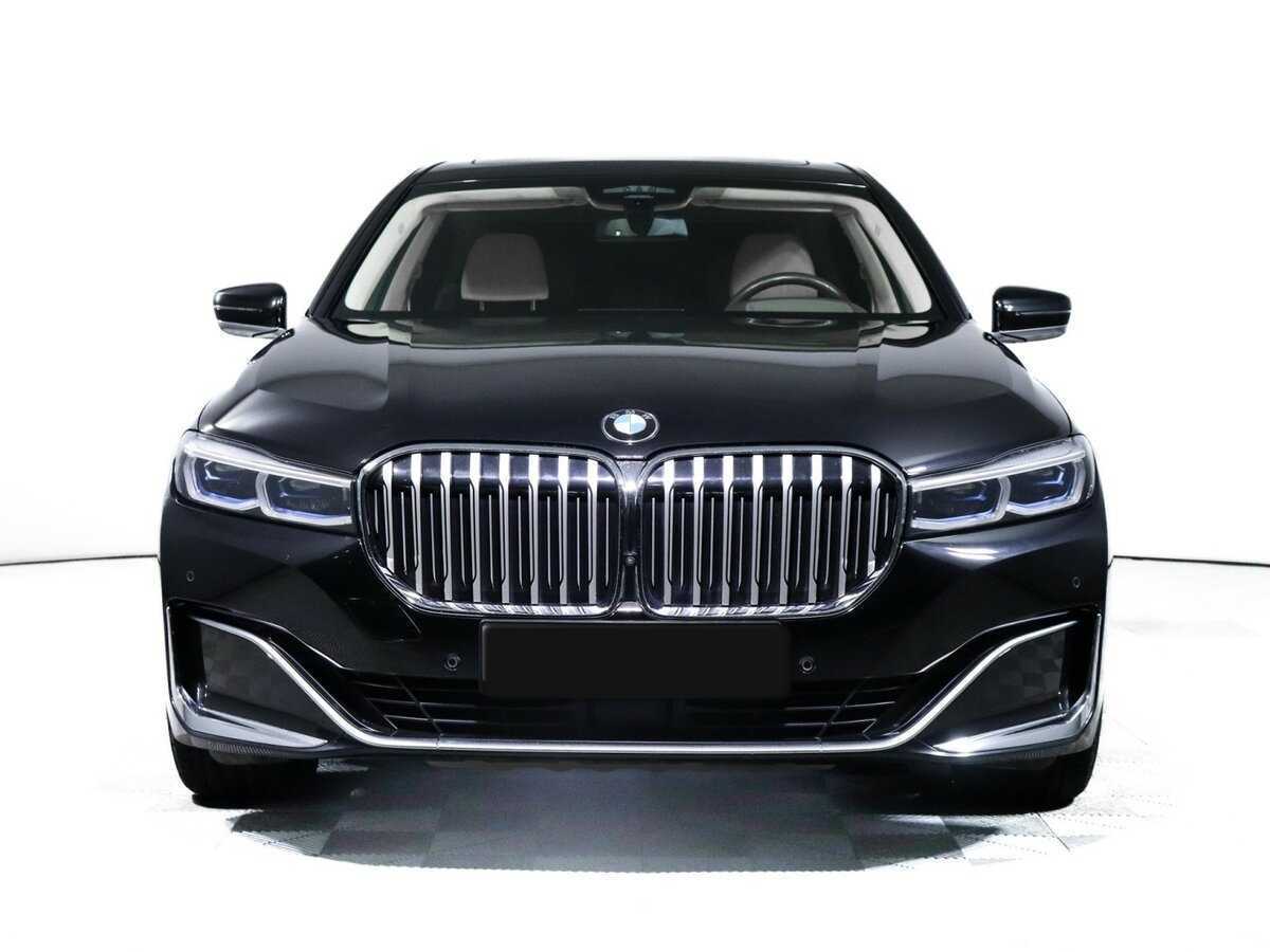 BMW 7 серии с пробегом — 2021 год. Фото: #1