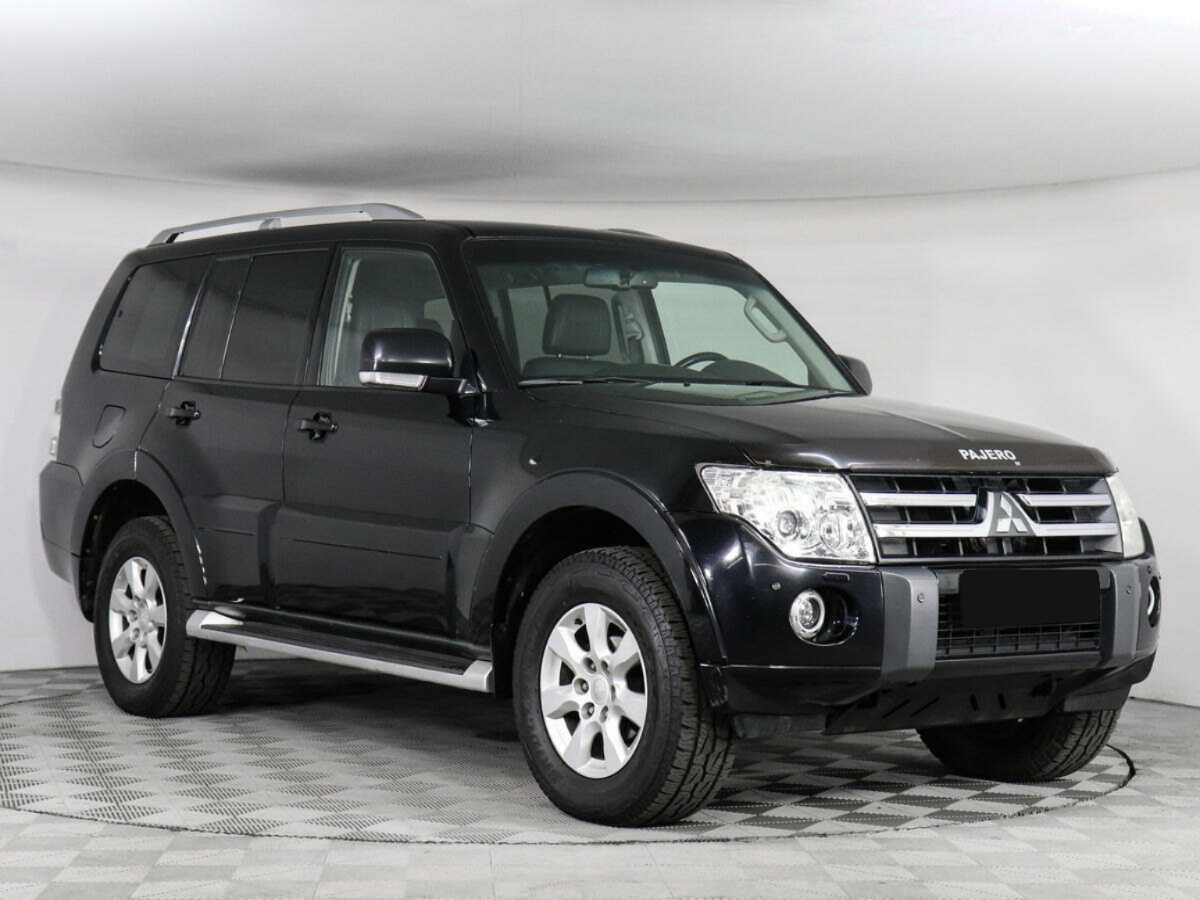 Mitsubishi Pajero с пробегом — 2011 год. Фото: #2