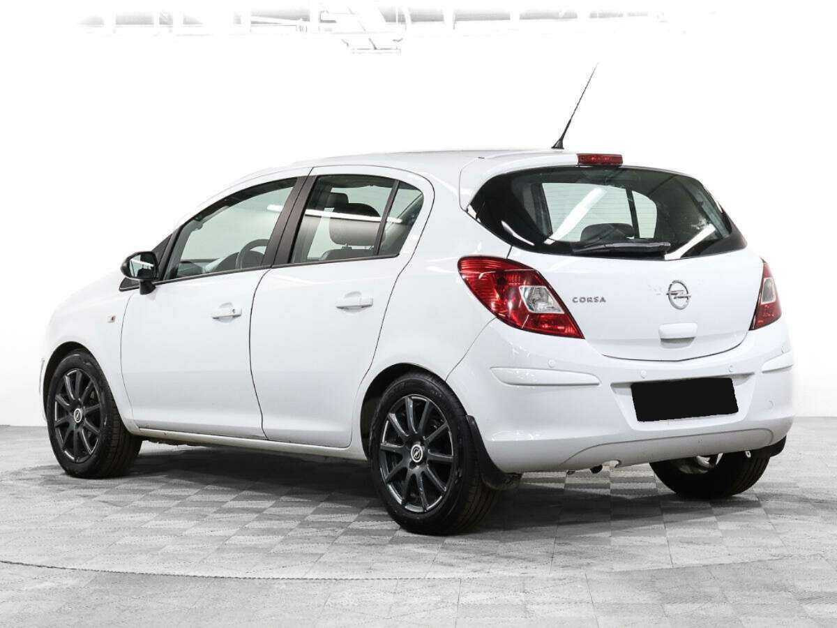 Opel Corsa с пробегом — 2011 год. Фото: #6