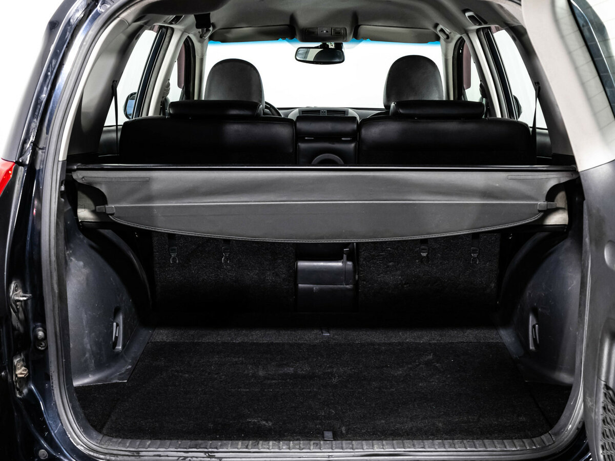 Toyota RAV4 с пробегом — 2011 год. Фото: #15