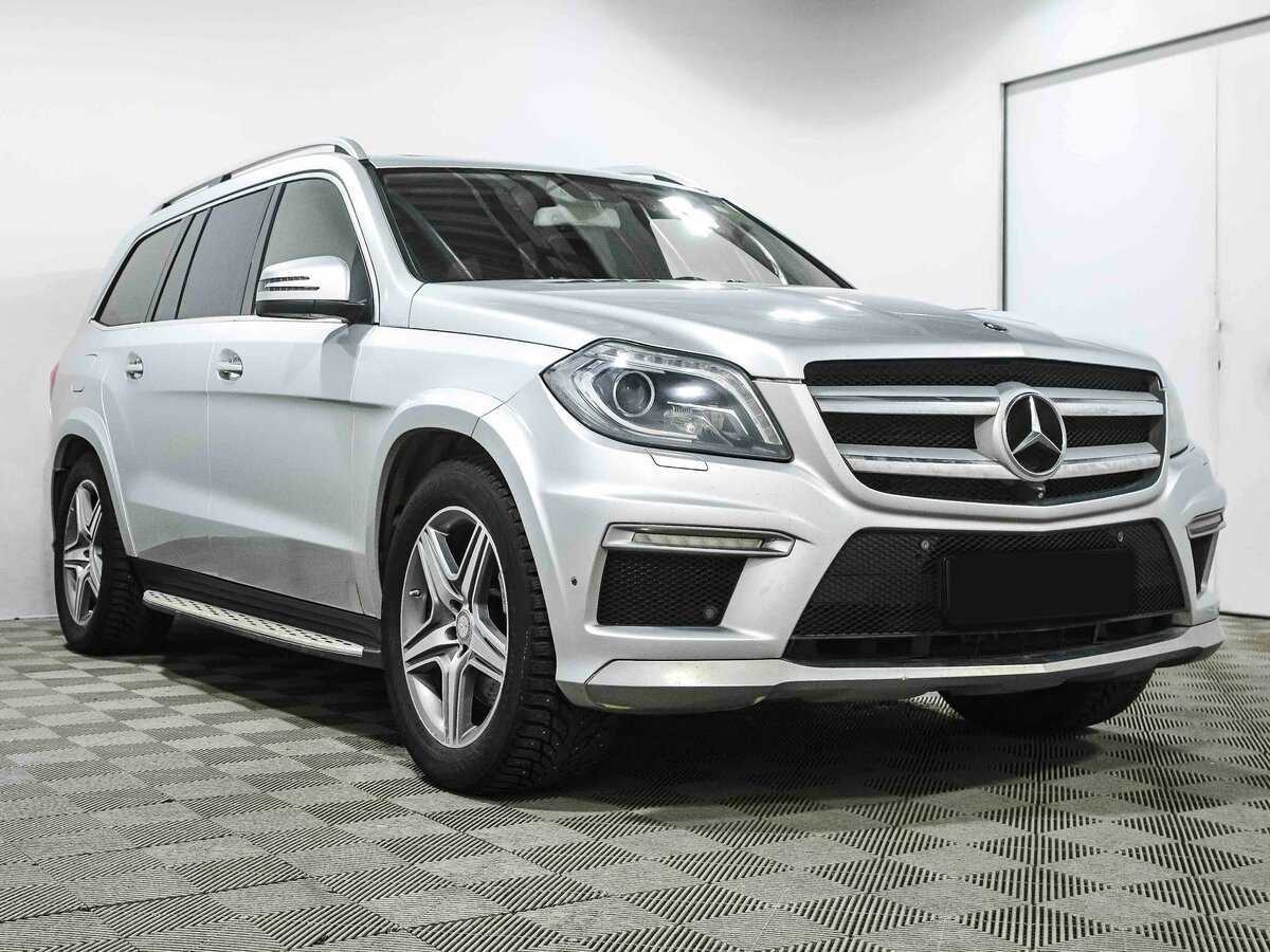 Mercedes-Benz GL-Класс с пробегом — 2015 год. Фото: #2