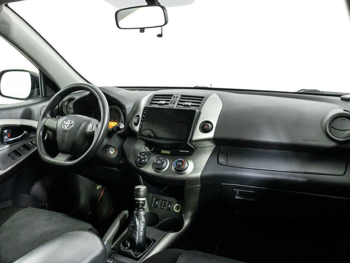Toyota RAV4 с пробегом — 2010 год. Фото: #8