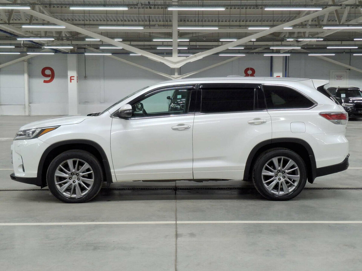 Toyota Highlander с пробегом — 2014 год. Фото: #7