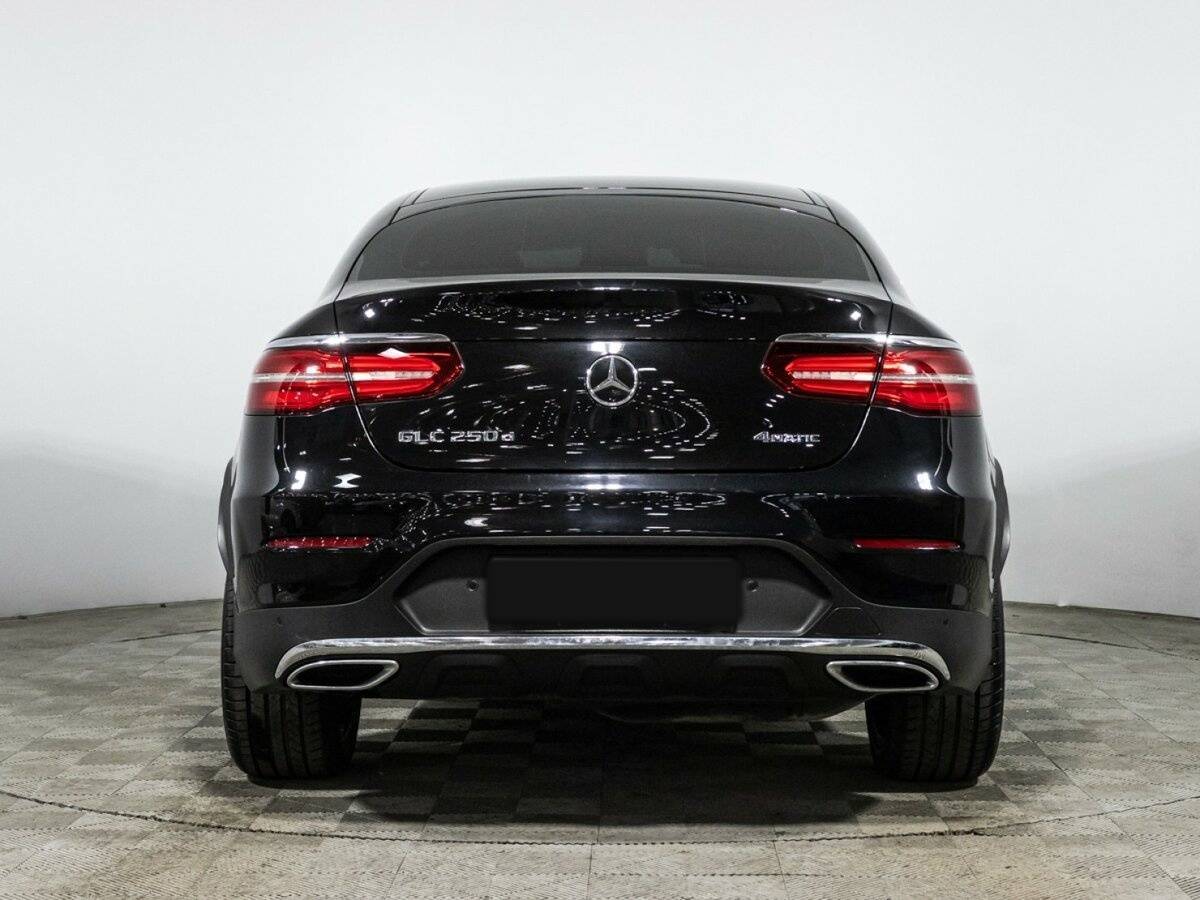 Mercedes-Benz GLC Coupe с пробегом — 2018 год. Фото: #5