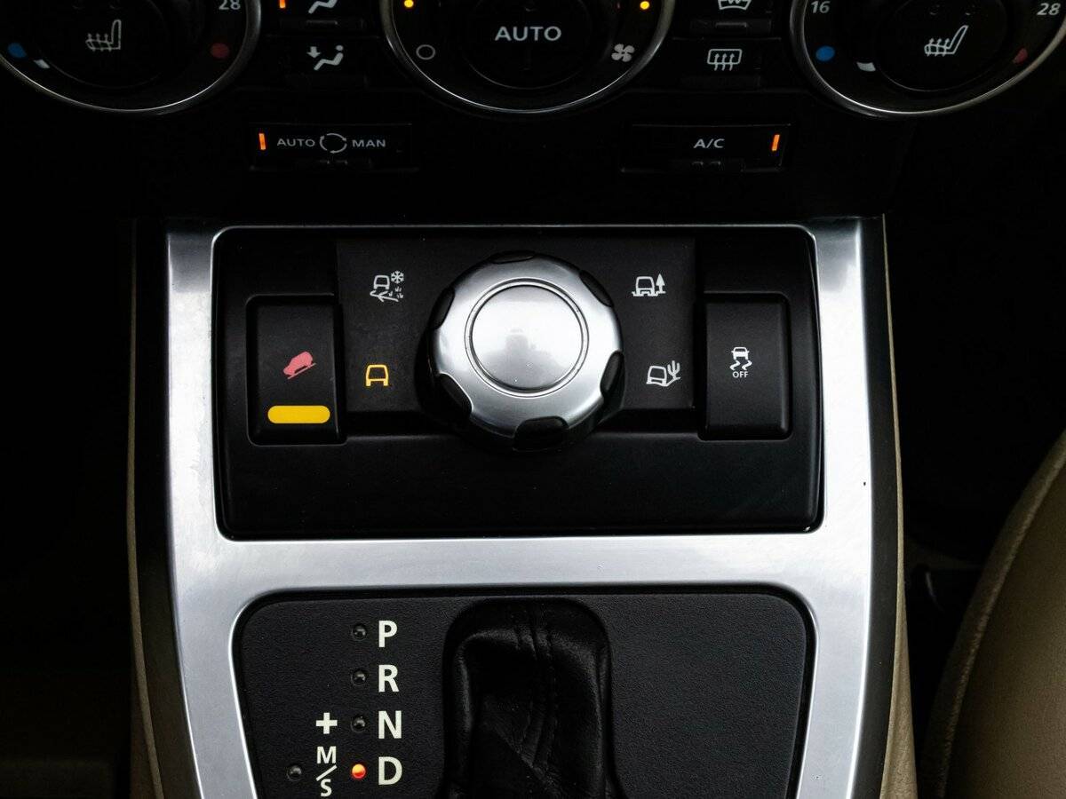 Land Rover Freelander с пробегом — 2010 год. Фото: #11
