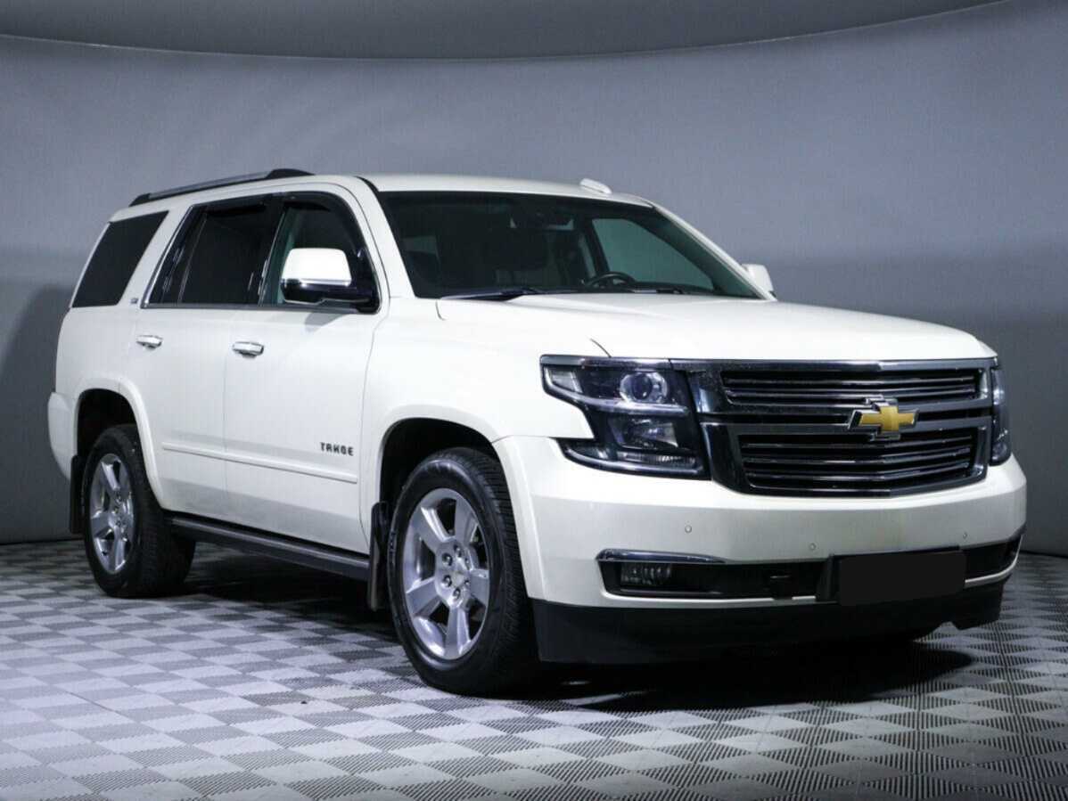 Chevrolet Tahoe с пробегом — 2015 год. Фото: #2