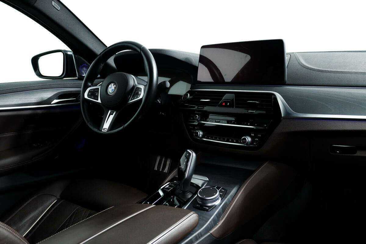 BMW 5 серии с пробегом — 2020 год. Фото: #8