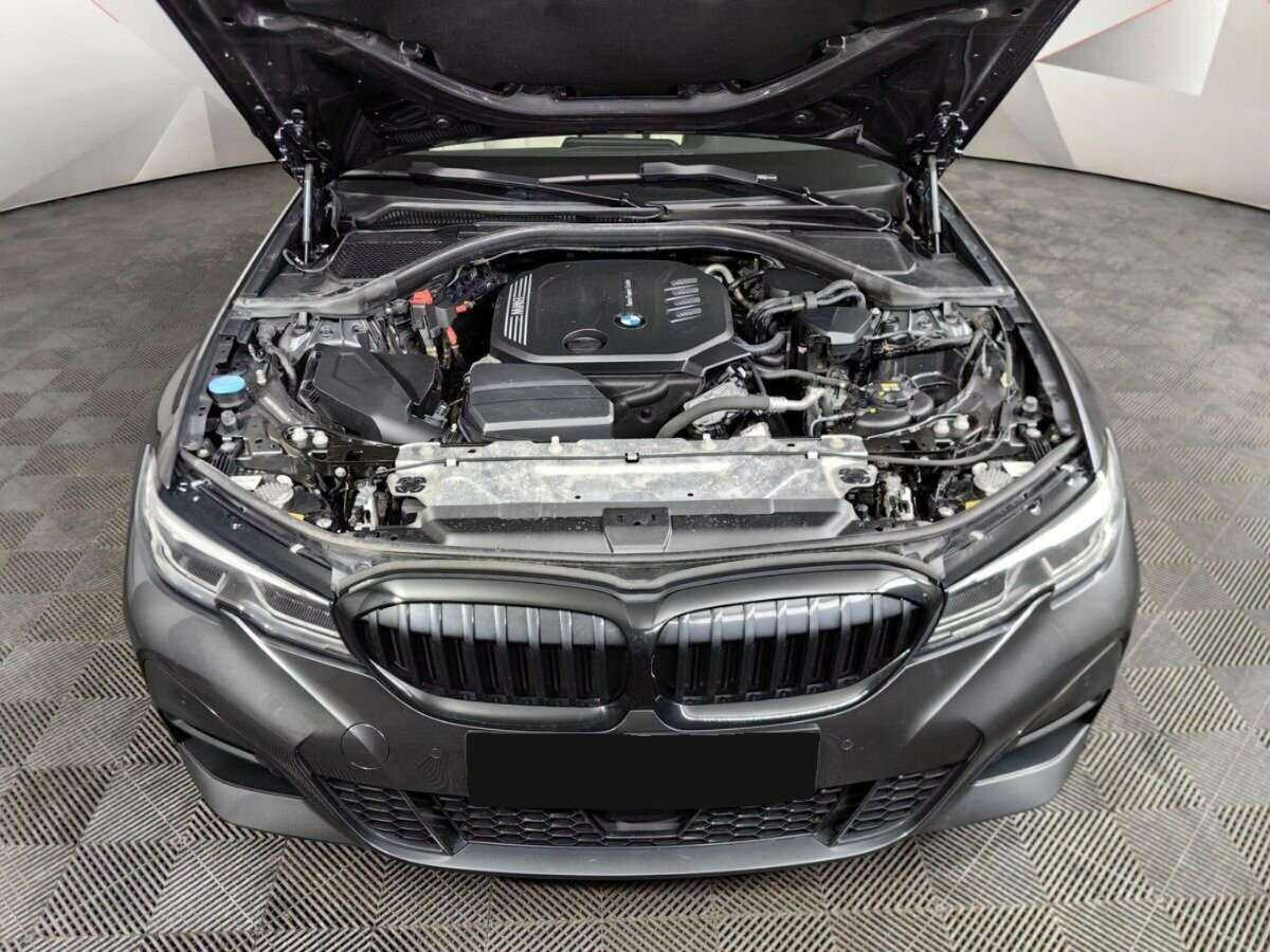 BMW 3 серии с пробегом — 2021 год. Фото: #16