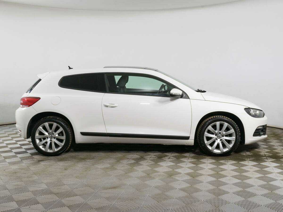 Volkswagen Scirocco с пробегом — 2013 год. Фото: #3