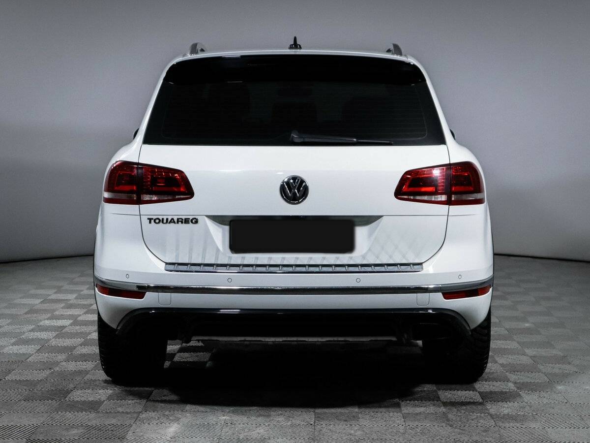 Volkswagen Touareg с пробегом — 2016 год. Фото: #5