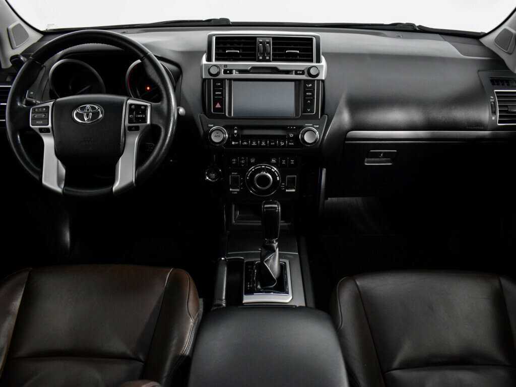 Toyota Land Cruiser Prado с пробегом — 2015 год. Фото: #13