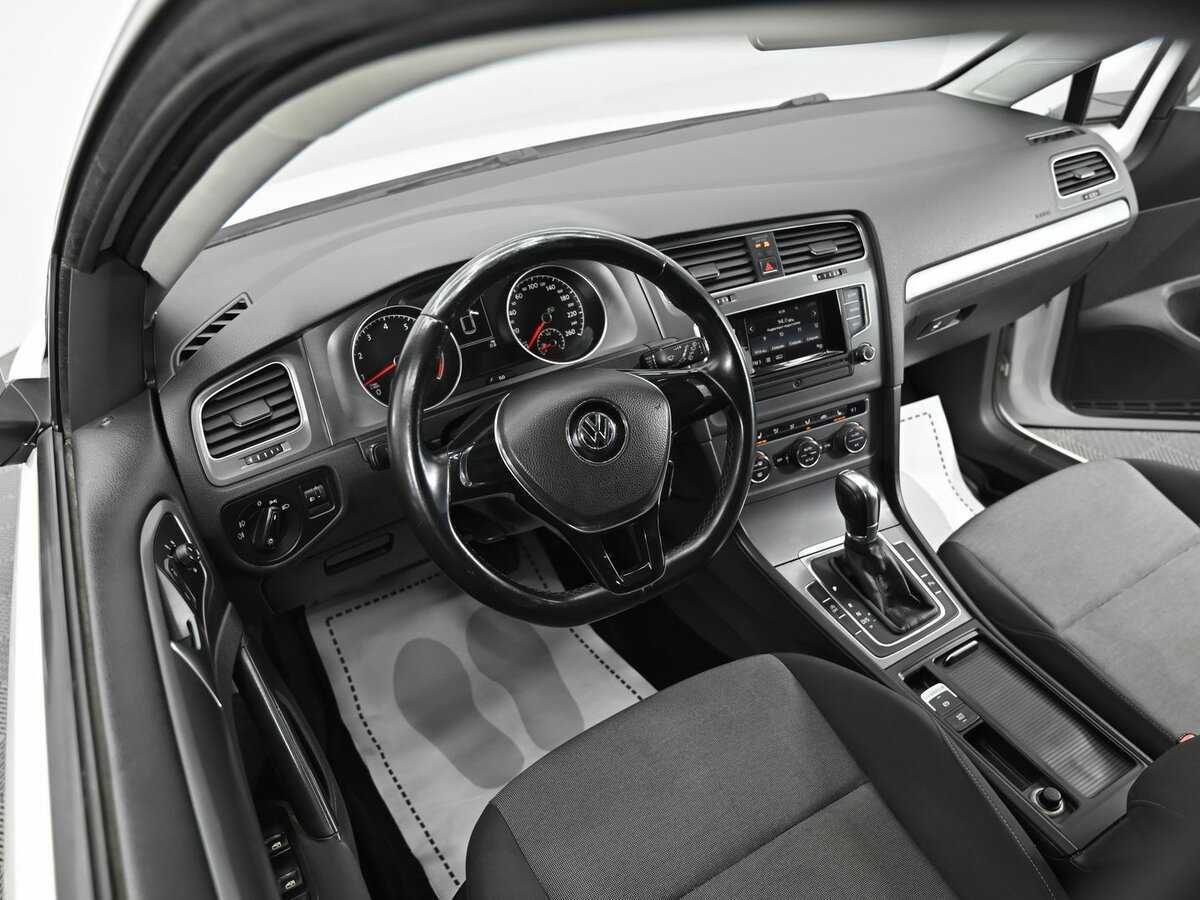 Volkswagen Golf с пробегом — 2013 год. Фото: #6