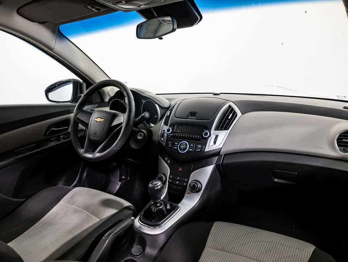 Chevrolet Cruze с пробегом — 2013 год. Фото: #8