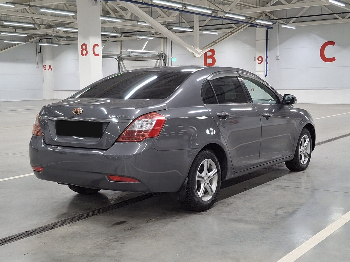 Geely Emgrand EC7 с пробегом — 2013 год. Фото: #4