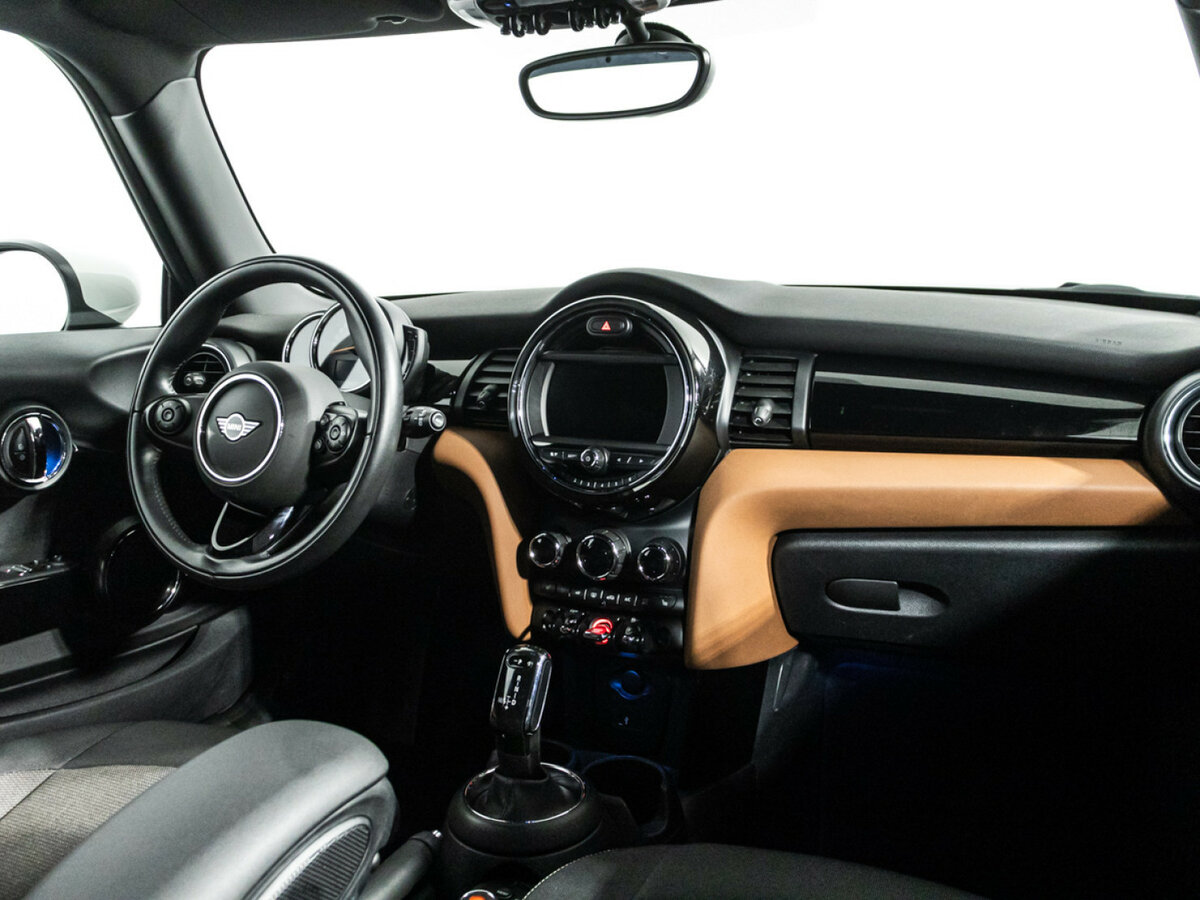 Mini Hatch с пробегом — 2020 год. Фото: #8