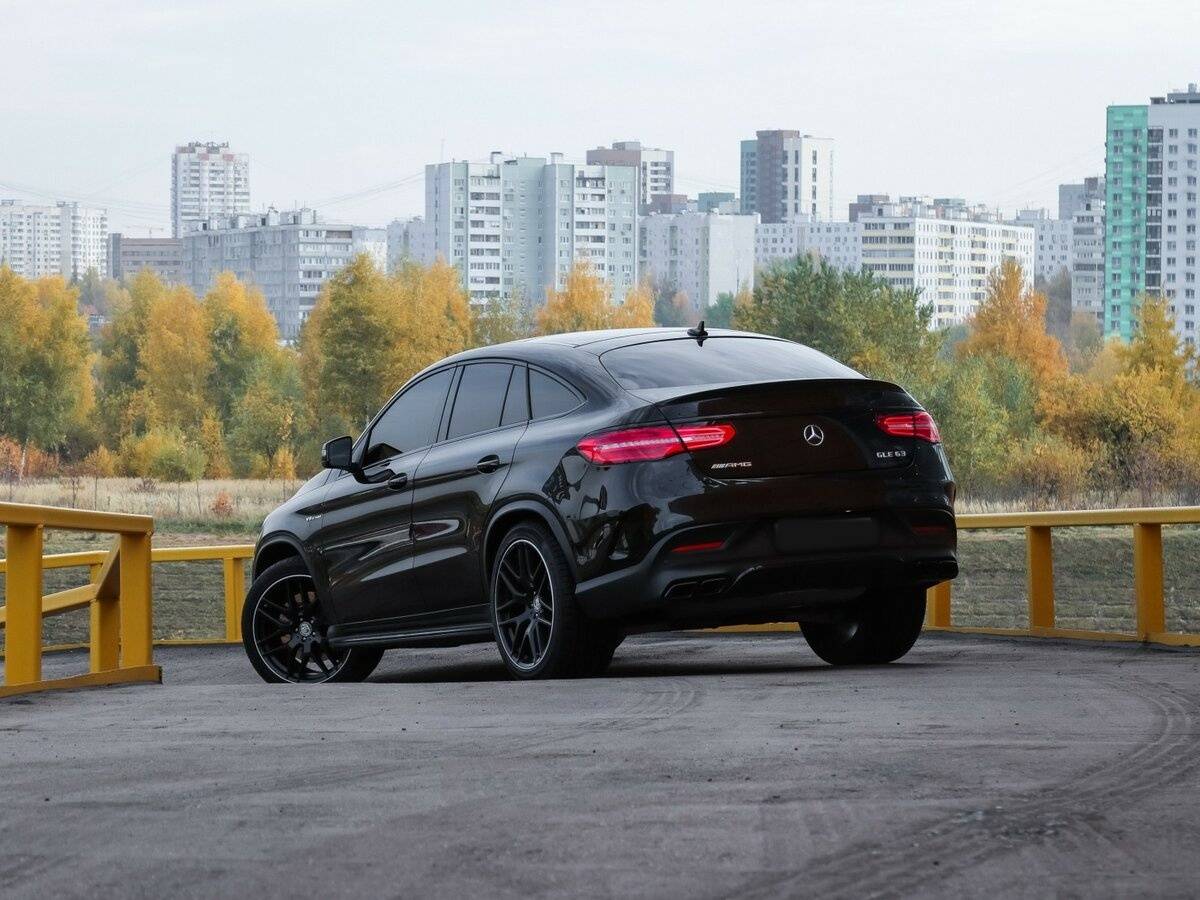 Mercedes-Benz GLE Coupe AMG с пробегом — 2017 год. Фото: #20