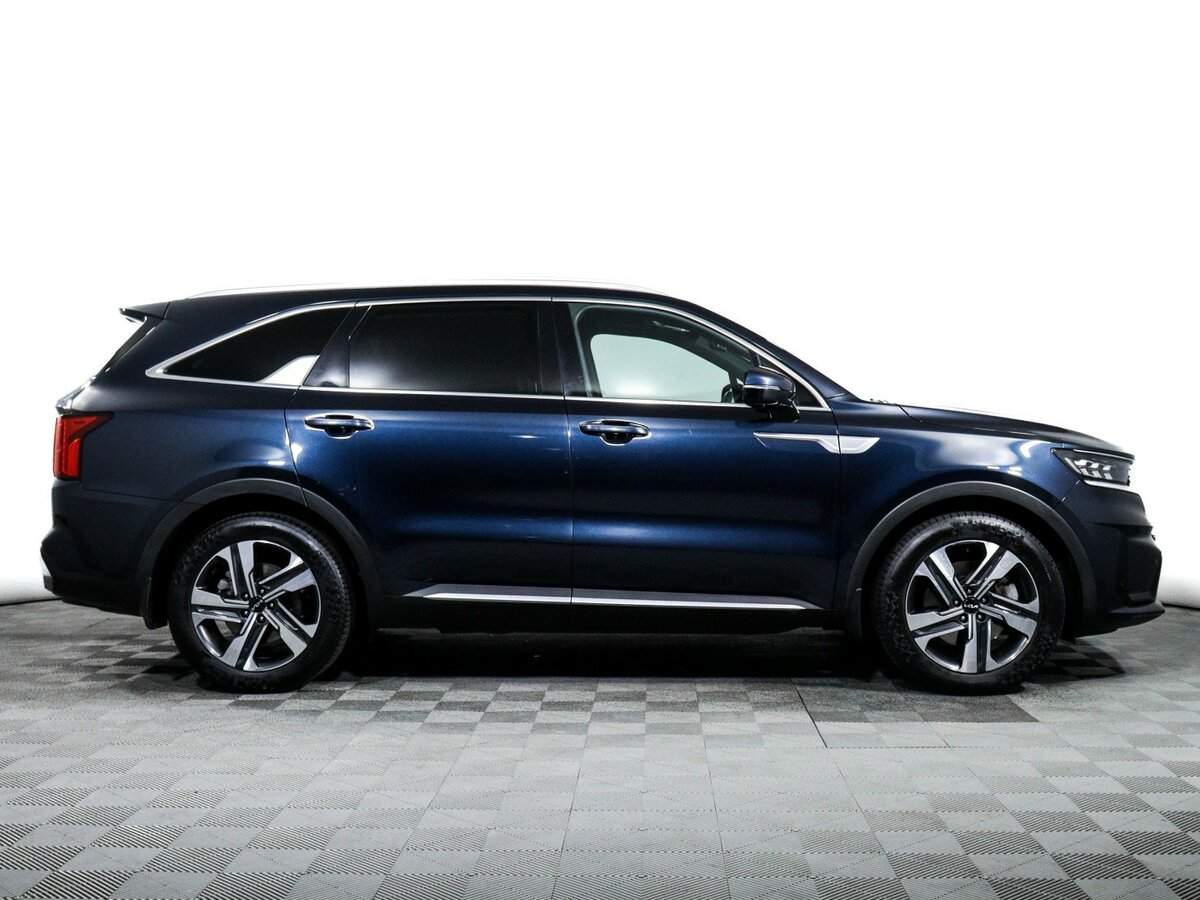 Kia Sorento с пробегом — 2021 год. Фото: #3