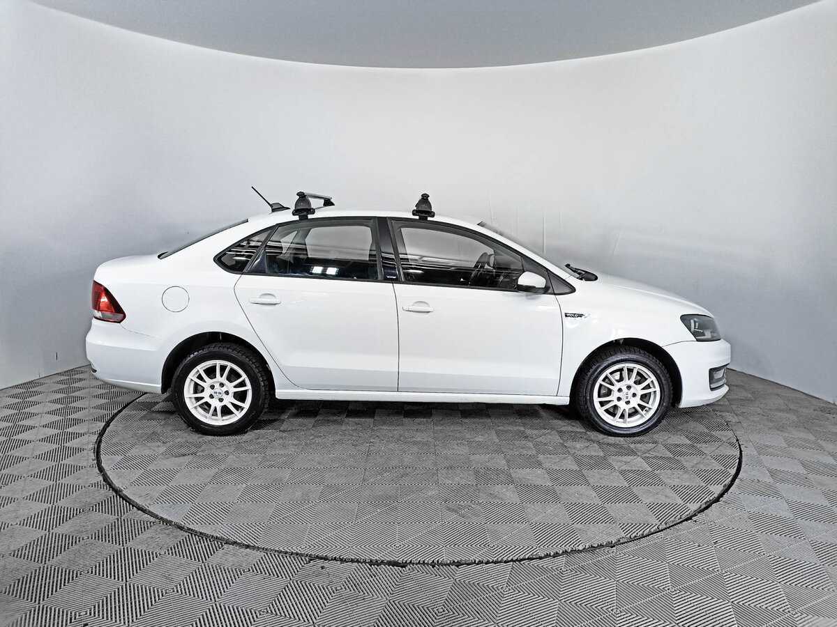 Volkswagen Polo с пробегом — 2017 год. Фото: #3
