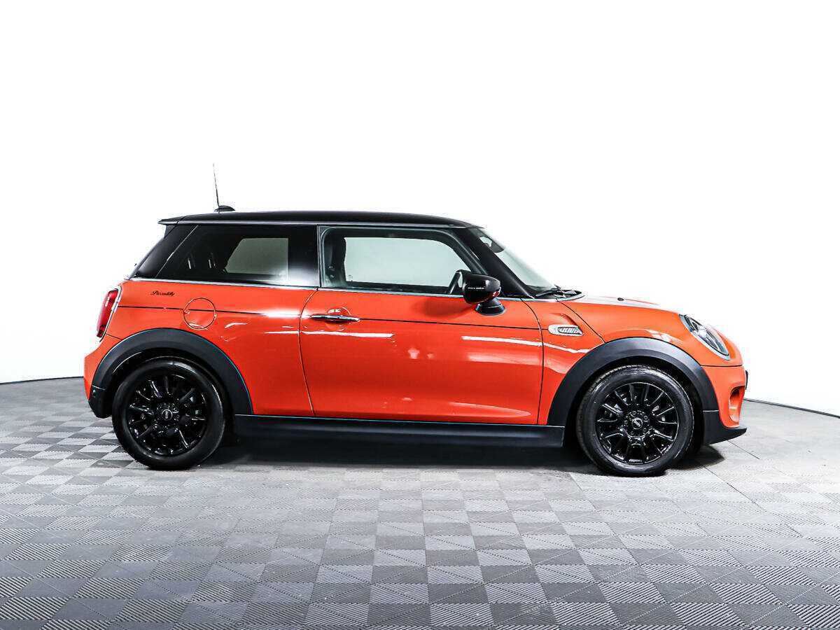 Mini Hatch с пробегом — 2021 год. Фото: #2