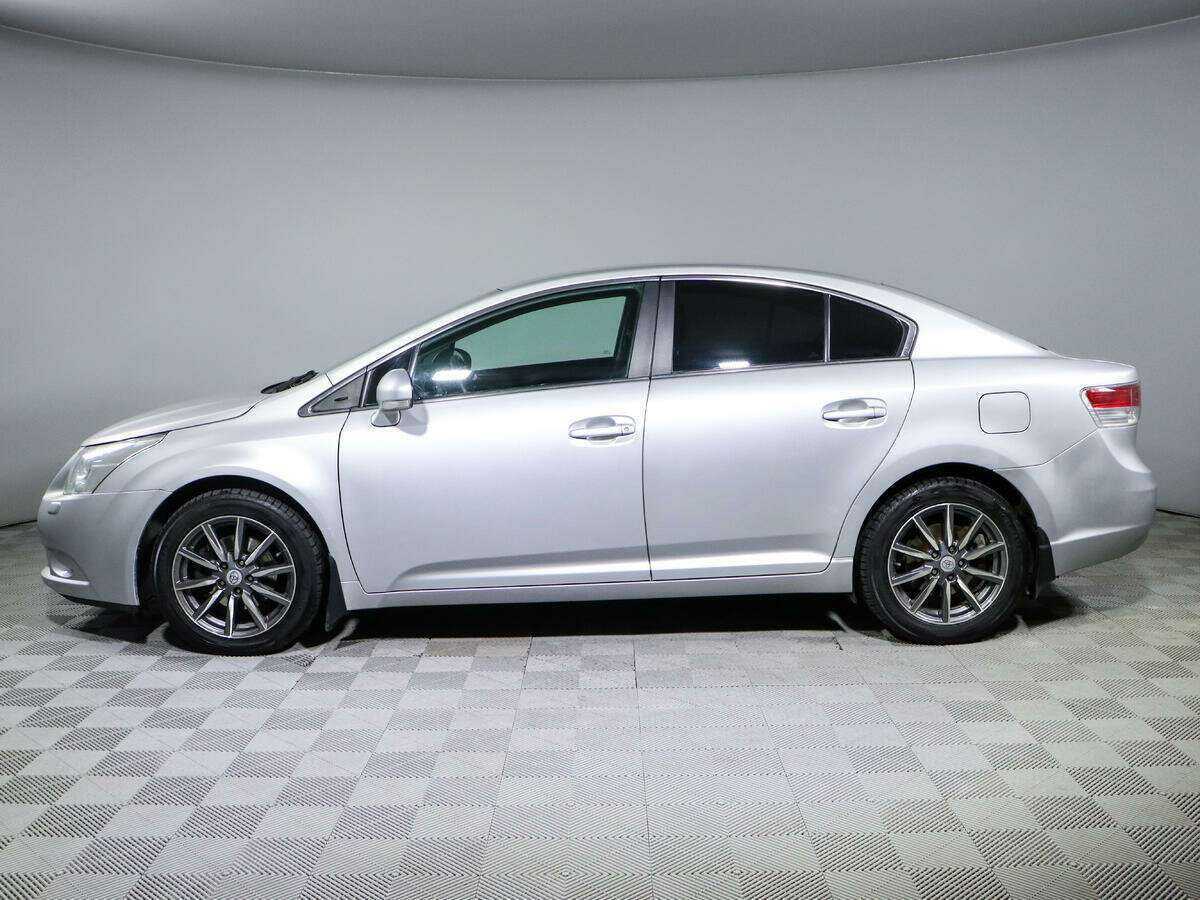 Toyota Avensis с пробегом — 2011 год. Фото: #3