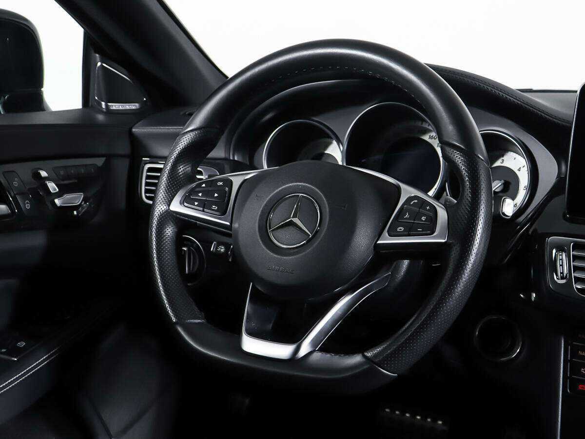 Mercedes-Benz CLS с пробегом — 2017 год. Фото: #14