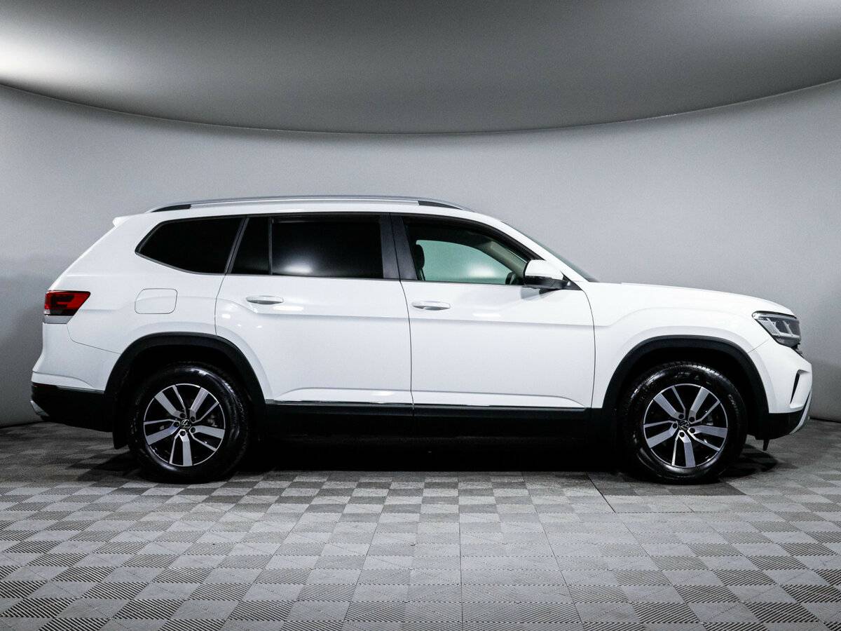 Volkswagen Teramont с пробегом — 2021 год. Фото: #3