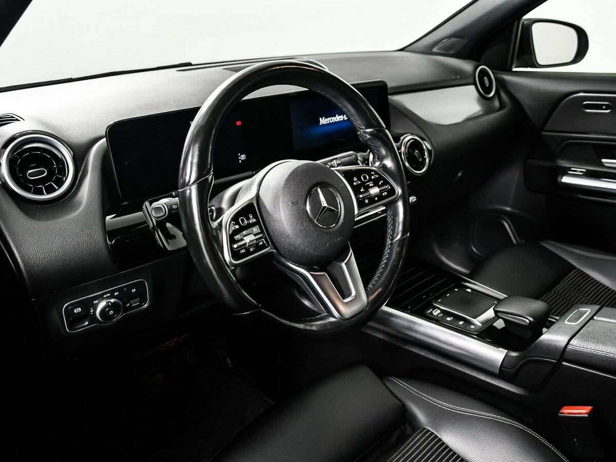 Mercedes-Benz GLA с пробегом — 2021 год. Фото: #11