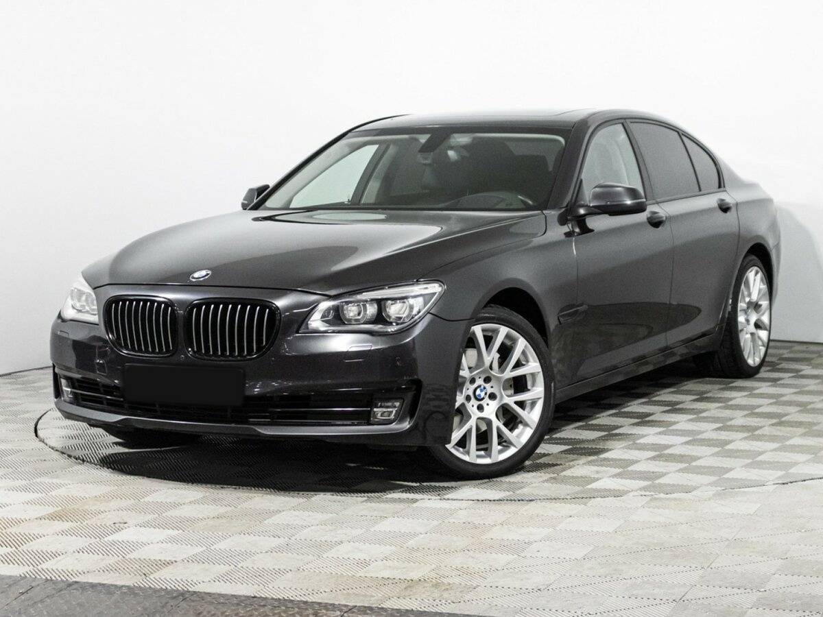 BMW 7 серии с пробегом — 2013 год. Фото: #0