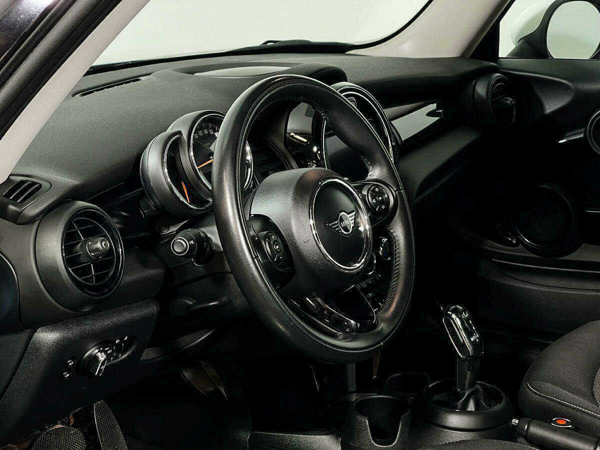 Mini Hatch с пробегом — 2019 год. Фото: #12