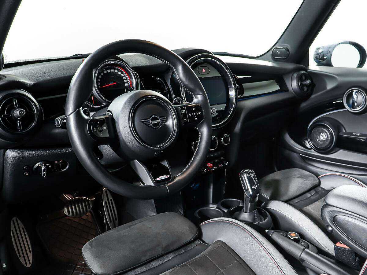Mini Hatch с пробегом — 2021 год. Фото: #12