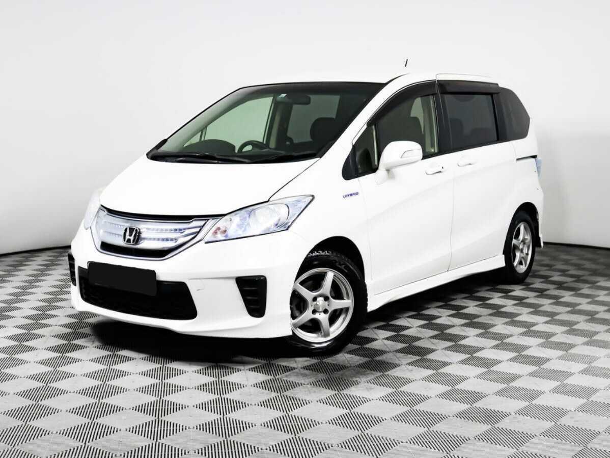 Honda Freed с пробегом — 2013 год. Фото: #0