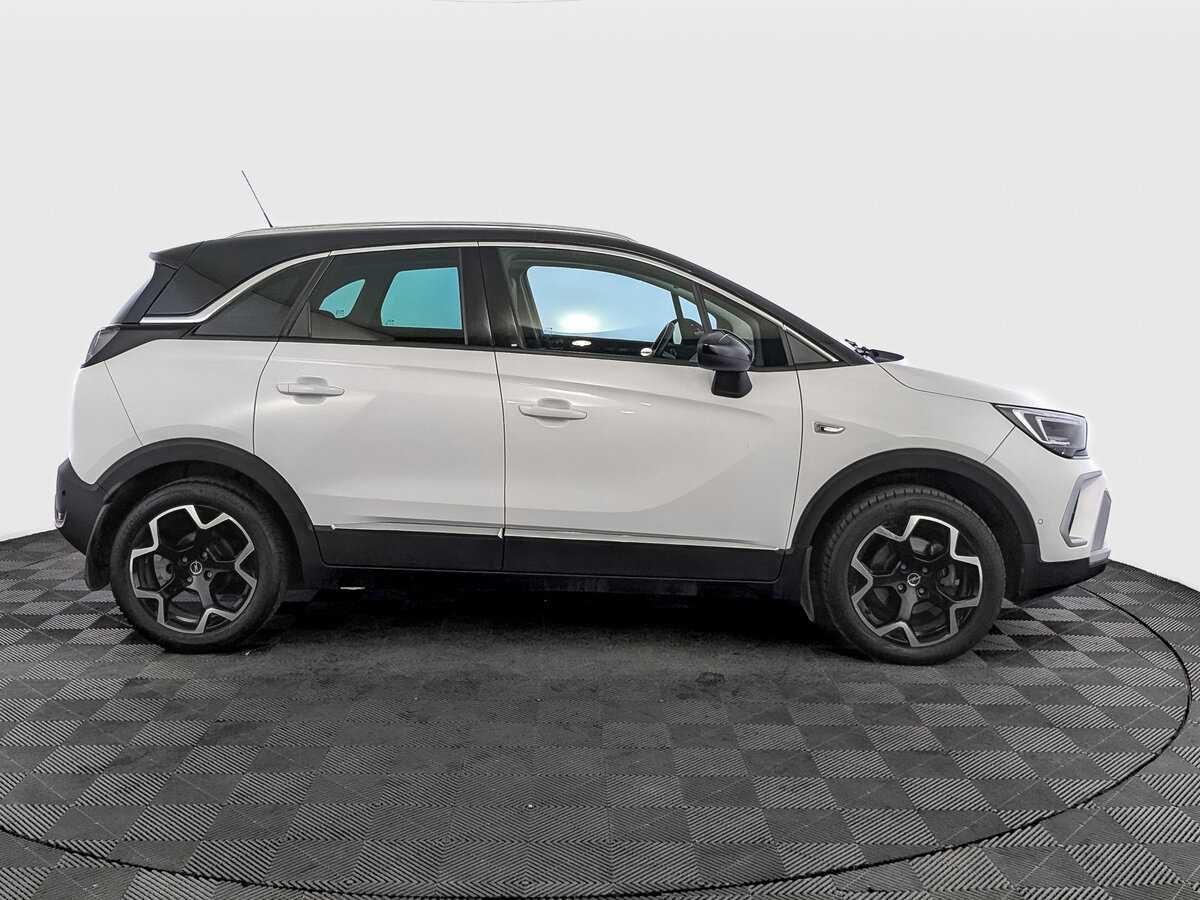 Opel Crossland X с пробегом — 2022 год. Фото: #3