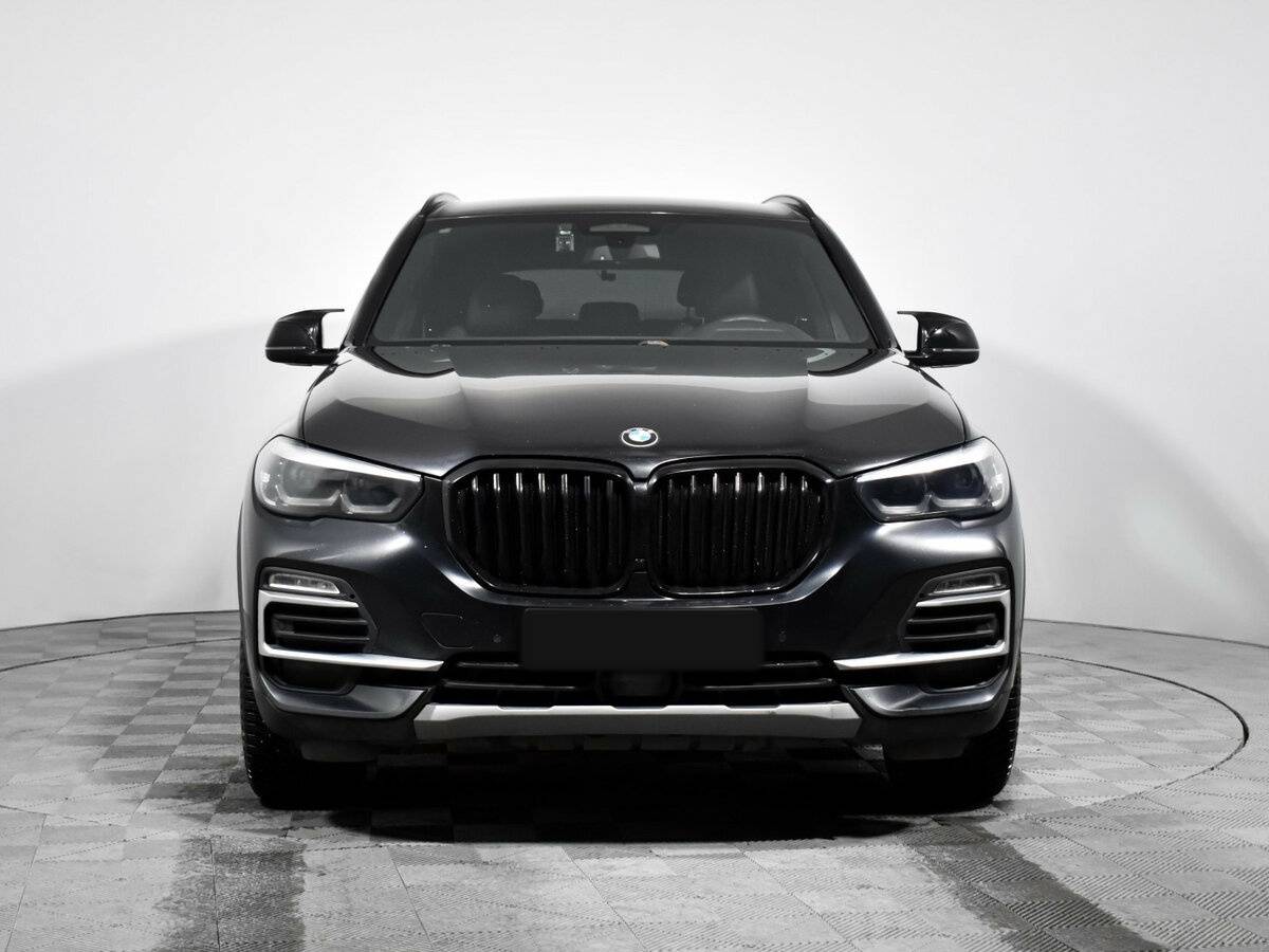 BMW X5 с пробегом — 2018 год. Фото: #1