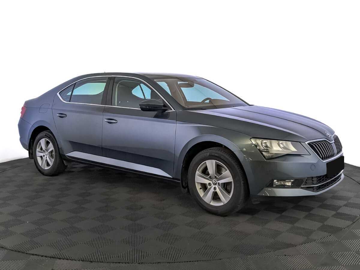 Skoda Superb с пробегом — 2019 год. Фото: #2