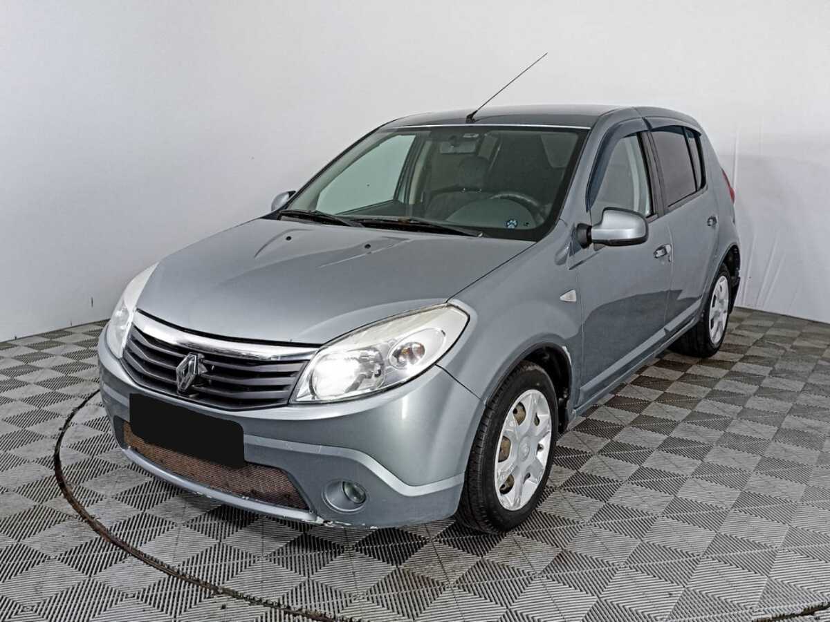 Renault Sandero с пробегом — 2010 год. Посмотреть фото