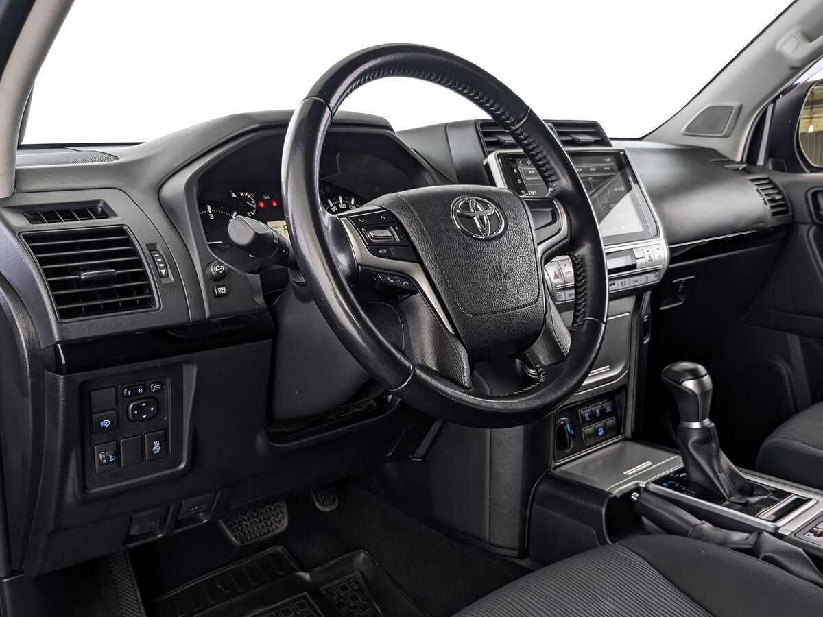 Toyota Land Cruiser Prado с пробегом — 2020 год. Фото: #10